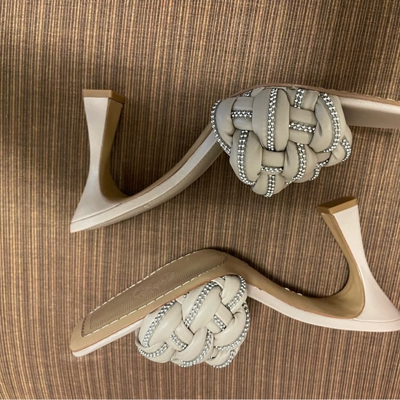 Vince Camuto Mule Size 8 NWT. Tan - Picture 8 of 8